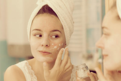 Acne : un aiuto dall'alimentazione